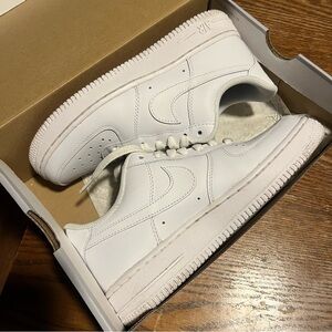 Nike White Sneakers Classic Air Force 1